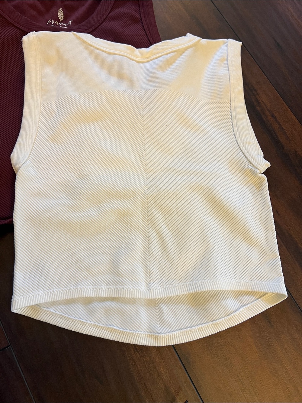 Free People lot of four FP Movement stretch, tank tops size M, new condition - Picture 2 of 5